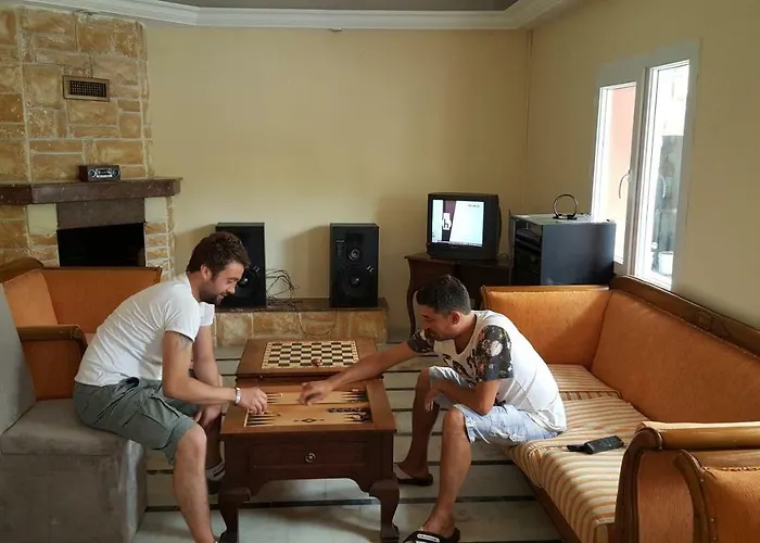 Zeybek Hotel