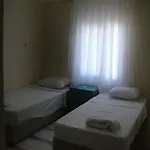 Zeybek Hotel *