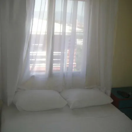 Zeybek Hotel *