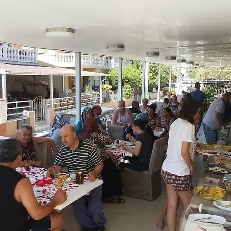 Hotel Zeybek Urkmez