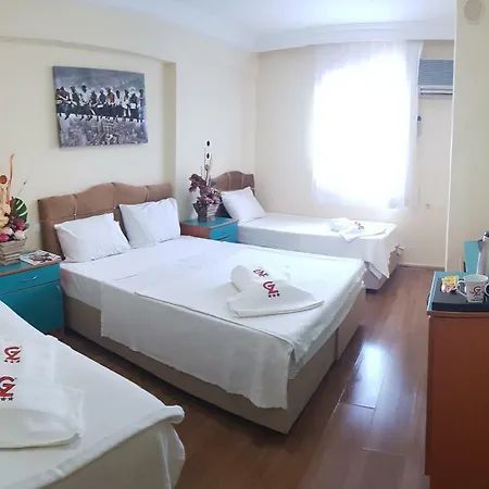 Hotel Zeybek Urkmez